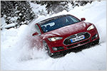 Tesla Winter Experience: Mit dem Model S durch den Schnee