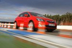 Opel Astra 1.6 Turbo: Der VW Golf Konkurrent im Top Test