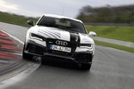 Audi RS7 führerlos im Renntempo - Flott und führerlos