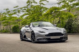 Aston Martin V12 Vantage GT12 Roadster - Englischer Einzelgänger