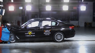 EuroNCAP-Crashtest - Fünf Sterne für 5er, drei für Doblo