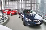 Astra gegen Golf: Kompaktmodelle mit Basismotoren