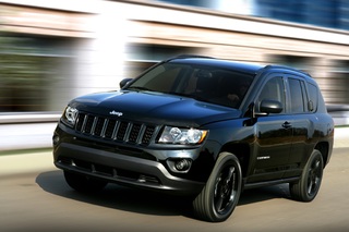 Jeep Compass Black Edition - Schwarzfahren im Gelände