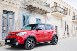 Kia Soul und Kia Sportage - Hoffnungsträger mit neuem Auftritt (Kur...