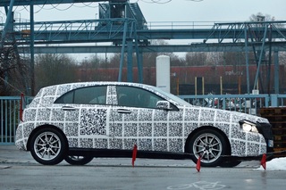 Mercedes A-Klasse - Ein Erlkönig enttarnt sich selbst