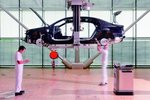 10 Jahre Gläserne Manufaktur - Autobau im Wohnzimmer