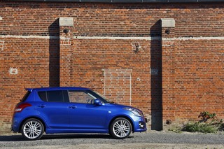 Suzuki Swift Sport 5-Türer - Mehr Alltagstauglichkeit für den Mini-...