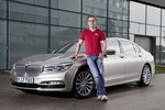 BMW 740e iPerformance im Fahrbericht: Unterwegs im 7er mit 4-Zylind...