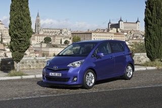 Toyota Verso-S - Ein wahrer Mini-Van (Kurzfassung)