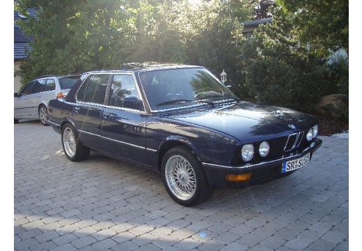 BMW 5er 520i 126 PS (1981–1987)