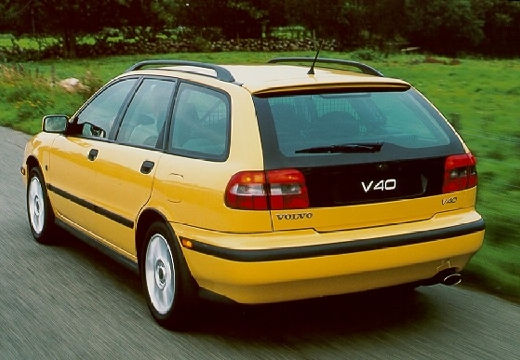 Volvo v40 1996 универсал