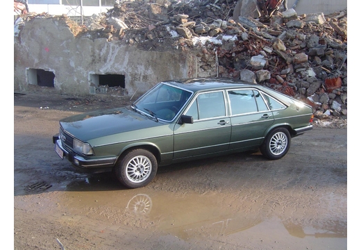 Audi 100 2.1 5E 133 PS (1976–1982)