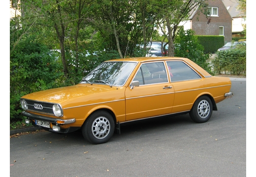 Audi 80 Limousine (1972–1978)