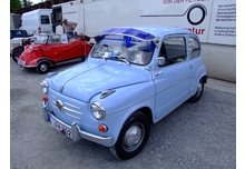 Alle Fiat 600 Kleinwagen