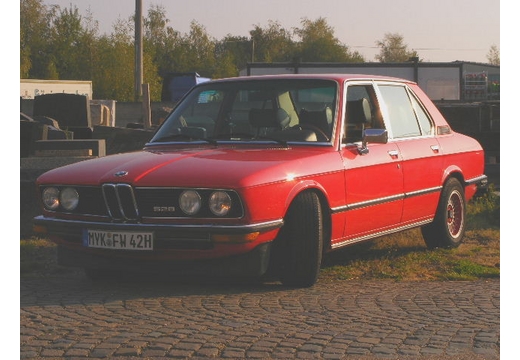 Alpina B2 Limousine (1976–1976)