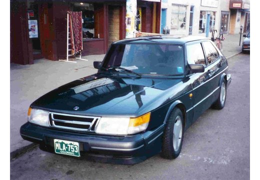 Saab 900 Limousine (1978–1994)