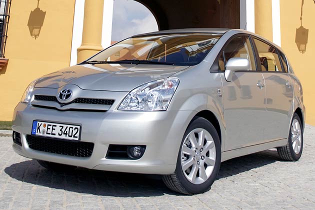 Bilder Toyota Corolla Verso Mit Easy7 Sitzen Willkommen Im Klapp Autoplenum De
