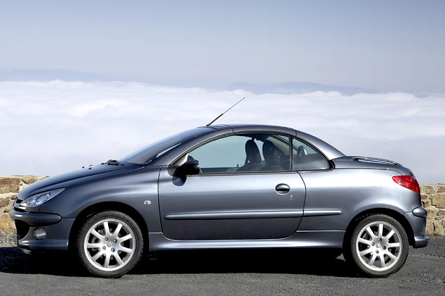 Peugeot 206 Cc Dach Schließt Nicht Mehr Bilder: Peugeot 206 CC: Jetzt auch mit starkem Nichtraucher-Diesel