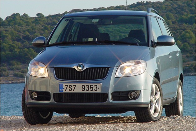 Bilder Neuer Skoda Fabia Combi 1 4 Tdi Nahe Am Nutzlichkeitspol Autoplenum De