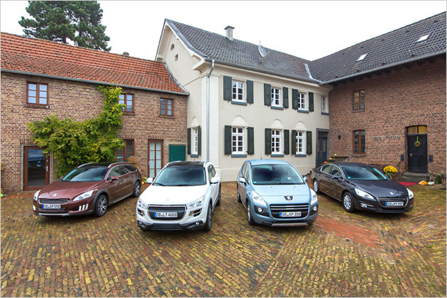 Bilder Peugeot 4008 Drilling Im Lowen Look Autoplenum De