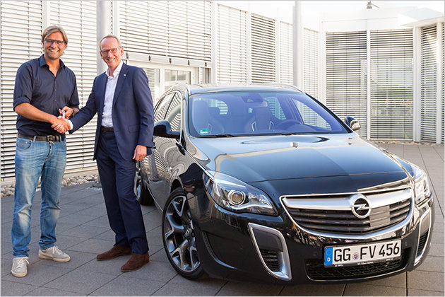 Bilder Ein Neuer Opel Fur Jurgen Klopp Autoplenum De