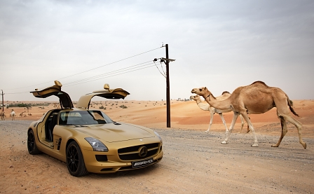 Bilder Amg In Dubai Die Wuste Bebt Autoplenum De