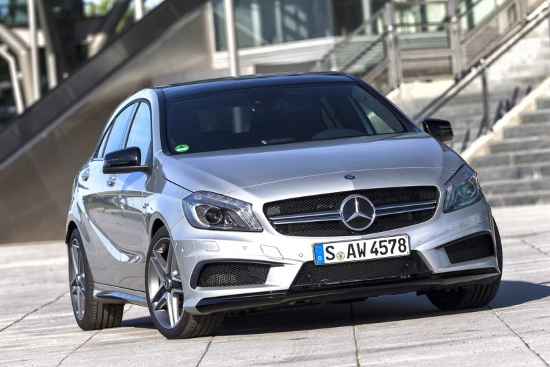 Mercedes Benz A 45 Amg Flotter Stern Autoplenum De Mercedes Benz A 45 Amg Flotter Stern Autoplenum De