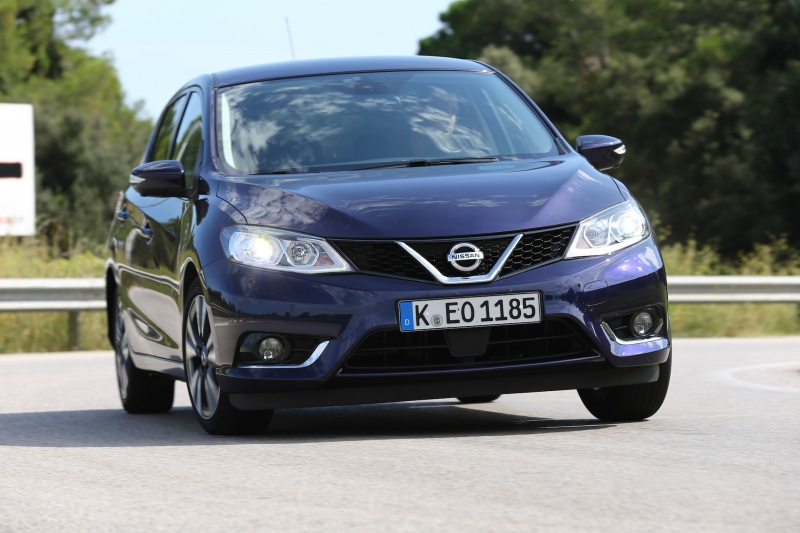 Bilder Nissan Pulsar 1 2 Dig In Den Freien Raum Autoplenum At
