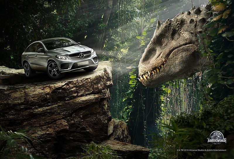 Bilder Mercedes Autos Im Film Jurassic World Die Dinos Sind Los Autoplenum De