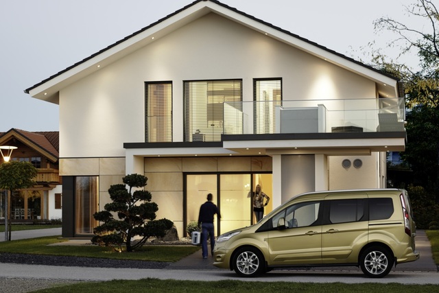 Ford Tourneo Connect - Vielseitiger Familien-Versteher (Kurzfassung)