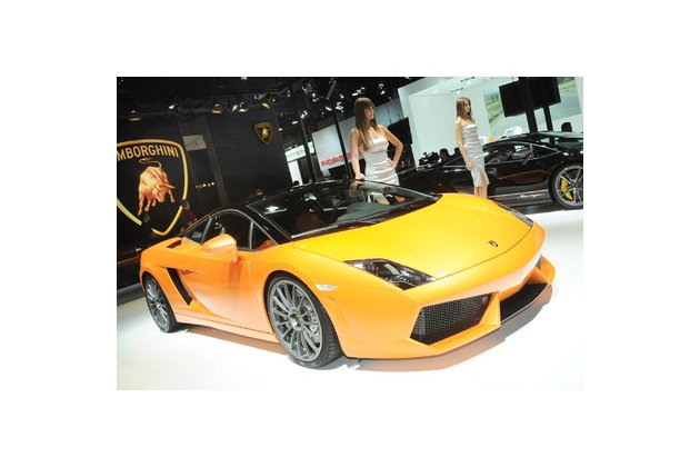 Qatar Motor Show 2011: Lamborghini zeigt Gallardo LP 560-4 Bicolore