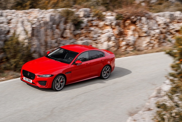 Bilder: Fahrbericht: Jaguar XE P300 AWD - Katzenwäsche - autoplenum.de