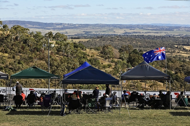 Bilder Mount Panorama Circuit Bathurst Die Australische Nordschleife Autoplenum De