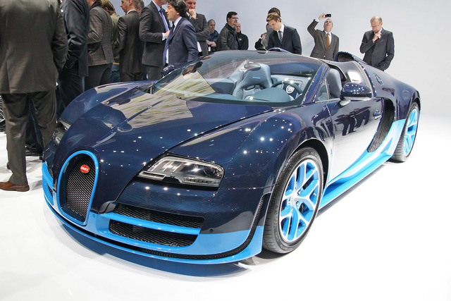 Bilder Das Zwei Millionen Euro Cabrio Bugatti Veyron 16 4 Grand Sport Vitesse Autoplenum De