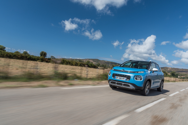 Bilder Van Oder Suv Test Citroen C3 Aircross Autoplenum De