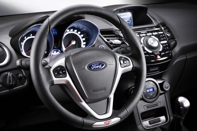 Bilder Vorbote Fur Fahrspass Ford Fiesta St Autoplenum De
