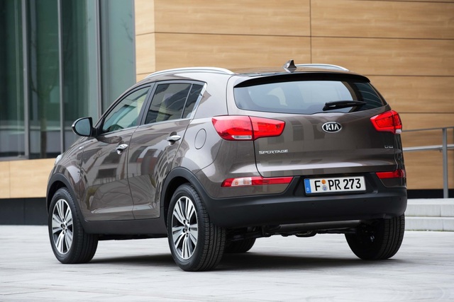 Bilder Ein Kleines Facelift Kia Sportage Autoplenum De