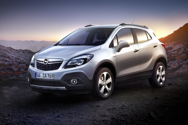 Bilder Klein Heiss Und Auf Wunsch Auch In Schwarz Opel Mokka Autoplenum De