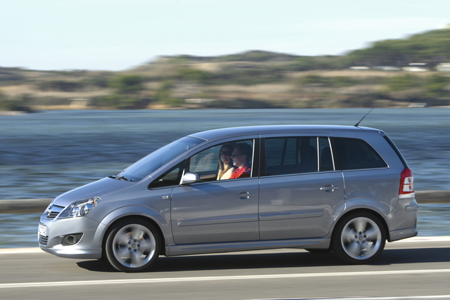 Opel zafira family