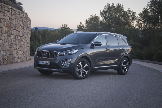 Bilder Ein Bisschen Luxus Schadet Nicht Test Kia Sorento 2 2 Crdi Awd Autoplenum De