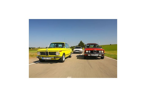 Bmw 2002 Tii 323i E21 Und 325e E30 Im Fahrbericht Die Sportliche