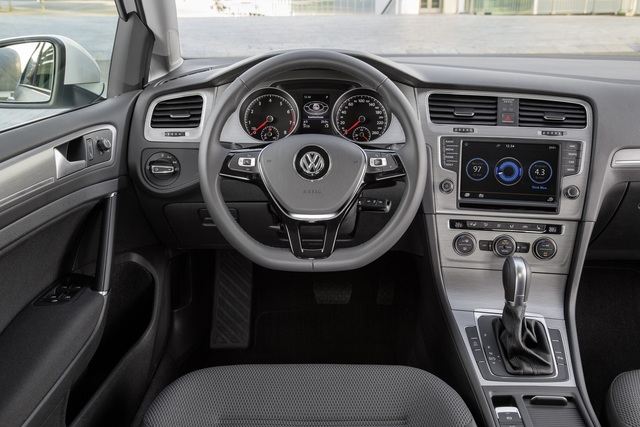 Bilder Auch Gebraucht Ein Bestseller Gebrauchtwagen Check Vw Golf Vii Autoplenum De