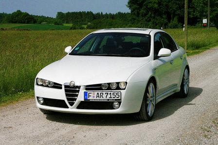 Fahrbericht: Alfa Romeo 159 JTDM - Leichtes Gewicht
