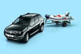 Dacia Duster und Yamaha Boot - Flexible Kooperation