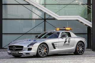 Mercedes SLS AMG GT Safety Car - Sicherheit mit fast 600 PS