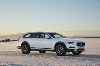 Volvo V90 Cross Country - Eleganz auf schlechten Straßen (Kurzfassung)
