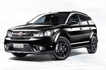 Fiat Freemont als Sondermodell „Black Code“