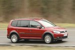 VW Cross Touran im Fahrbericht: Familienvan im Offroad-Look