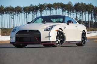 Nissan GT-R - Godzilla Plus