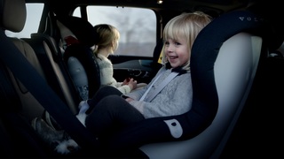 Ratgeber: Kinder im Auto transportieren - Sicher nur im richtigen...